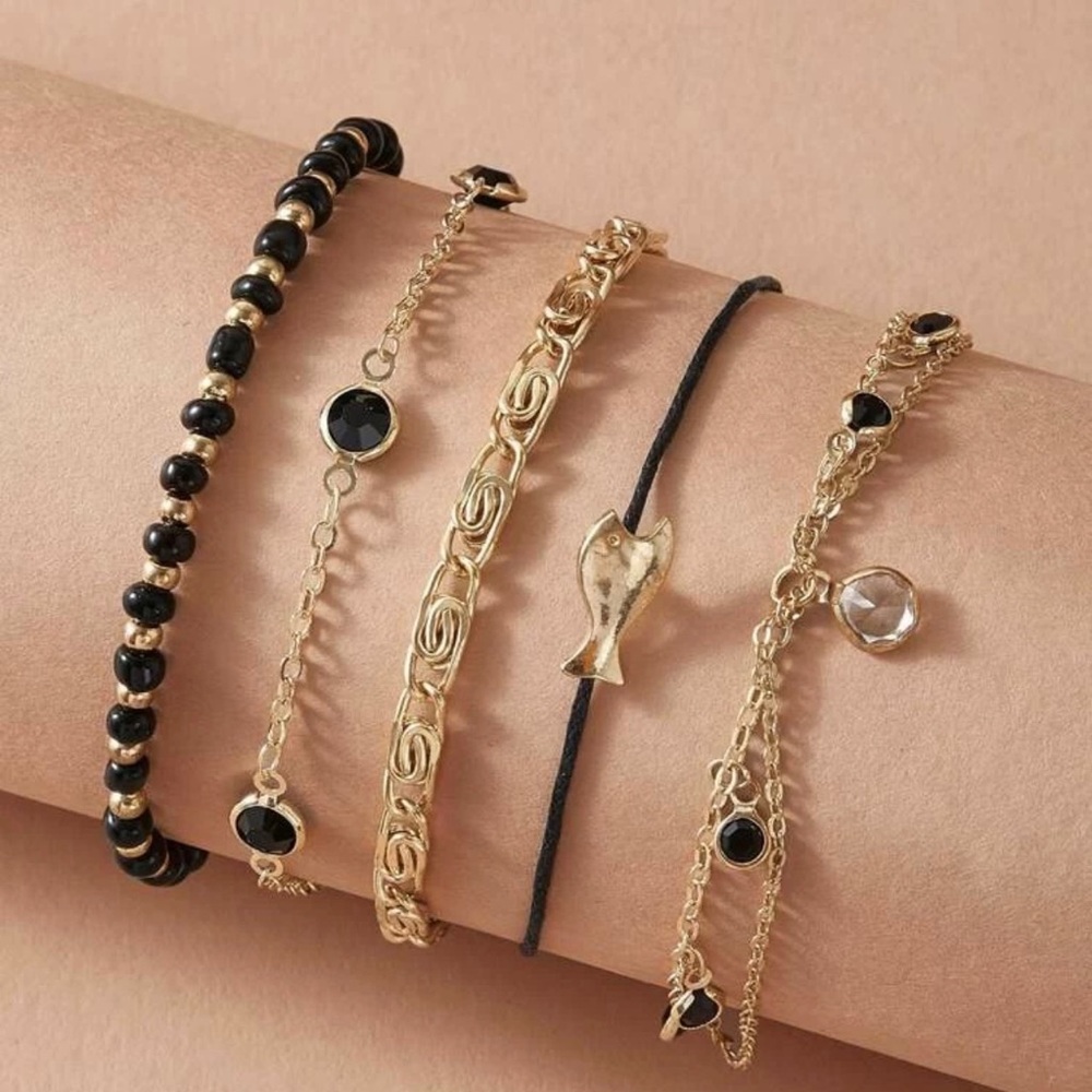 🐠 SOLD NWT Gorgeous 5 piece dangle chain anklet - Picture 3 of 4